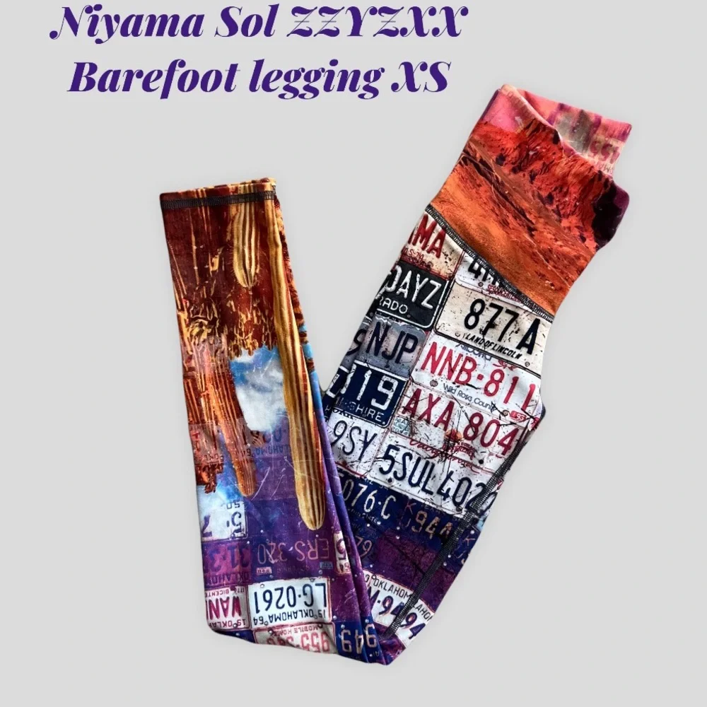 *****SOLD*****Niyama Sol ZZYZX High Waist Barefoot Legging XS EUC - Picture 3 of 10